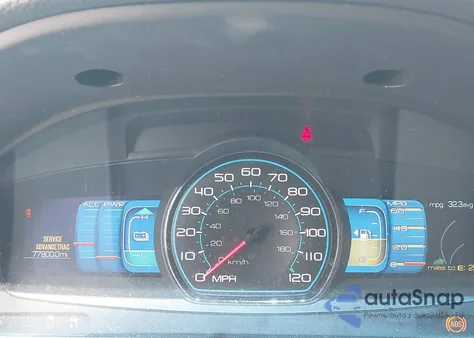 2011 Ford Fusion Hybrid z USA, uszkodzony, nr VIN 3FADP0L32BR132155